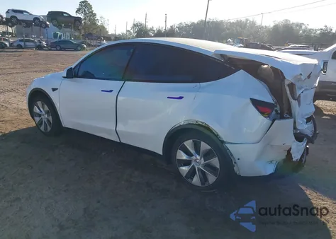 2022 Tesla Model Y Long Range Dual Motor All-Wheel Drive from USA, damaged, VIN 7SAYGAEE6NF507568